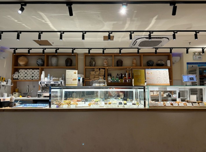 面包店加盟选哪个品牌?drunkbaker面包店优势在哪里?