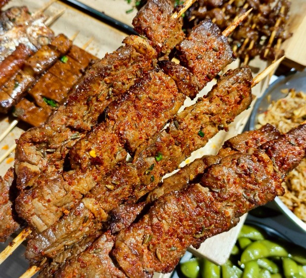 投资烧烤加盟，为什么越来越多人盯上亦晚老长沙烧烤？