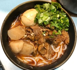 贤聚合牛肉粉加盟