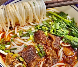 麒老师鲜切牛肉米线加盟