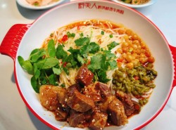 黔美人酸汤米粉加盟