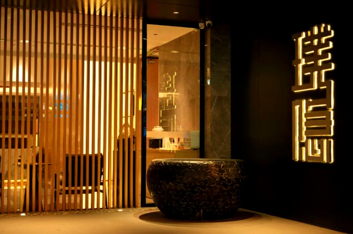 东方写意美学落地！璞隐酒店以细节构建“大隐于市”的人文栖所