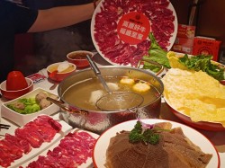 鲜牛道潮汕现切牛肉火锅加盟