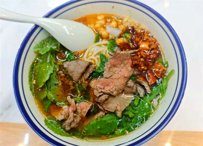 木子柒生烫牛肉米线好吃吗？加盟靠谱吗？