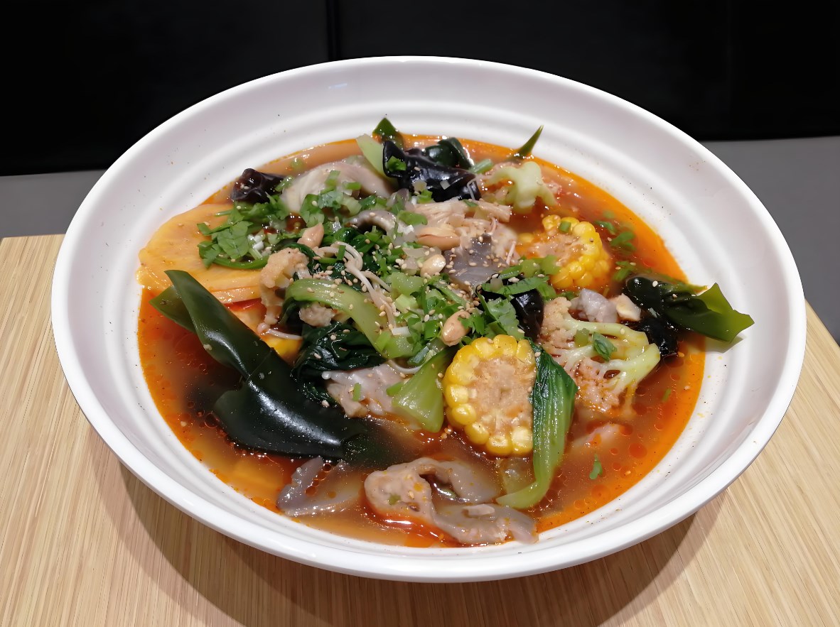 香约宝椒麻辣烫加盟开店成本高不高？