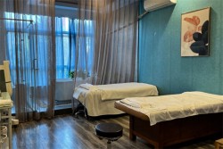 百斑容颜祛斑祛痘加盟