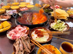 重庆四间火锅加盟