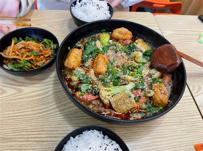 胖大仙儿干拌冒菜如何加盟？经营有市场吗？