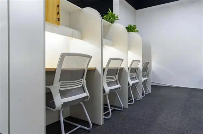 升学无忧AI自习室加盟优势有哪些？