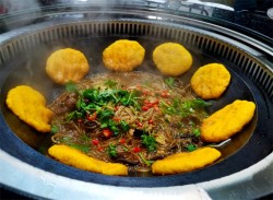 对撇子东北铁锅炖