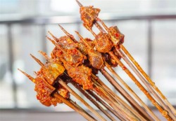 蛊中签小郡肝串串香