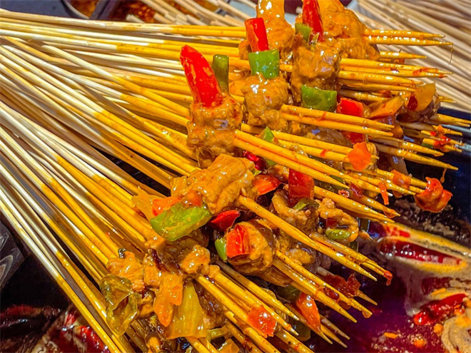 龙师兄串串香发展前景怎么样？加盟靠谱吗？