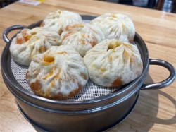 哈明亮透汁包子铺