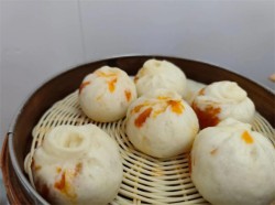 朱明艳包子与馄饨