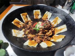 老班长地锅鸡