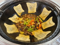 十八里铺地锅鸡