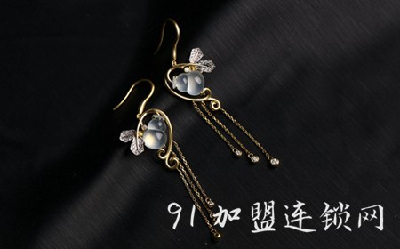 金一黄金加盟怎么样？总部用实力让一批又一批淘金者致富