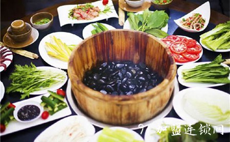 傲椒木桶鱼火锅