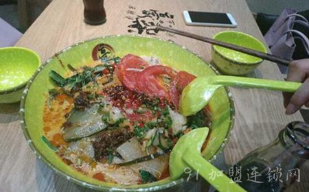 豪柒麻辣烫加盟