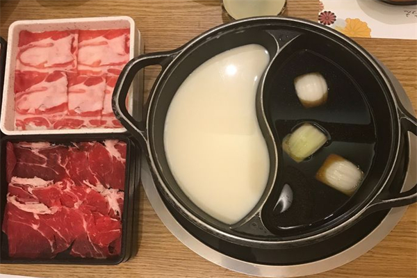 爱妃的肉肉火锅