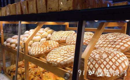 面包路烘焙