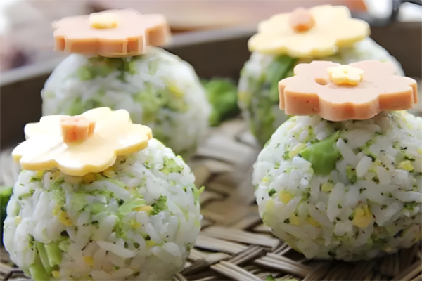 学校食堂特色米饭