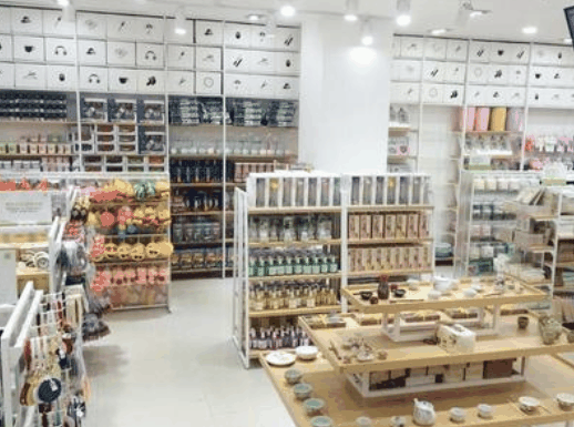 韩素生活快时尚百货