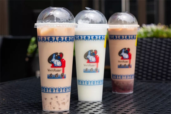 大白兔奶茶甜品站