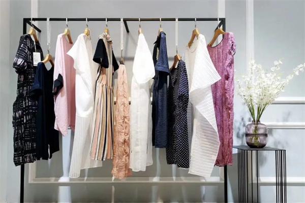 亿象城女装加盟