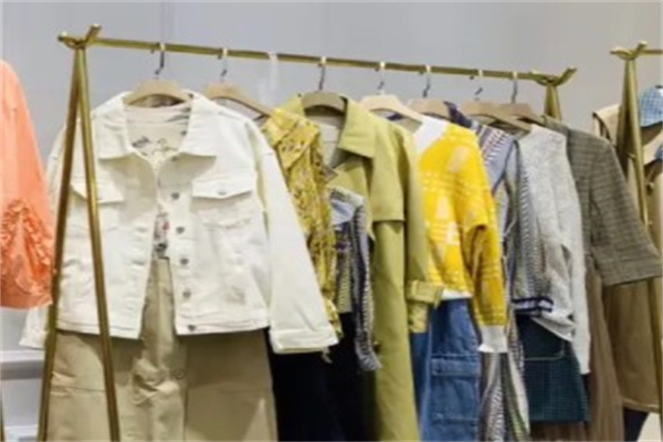 迪格妮女装加盟