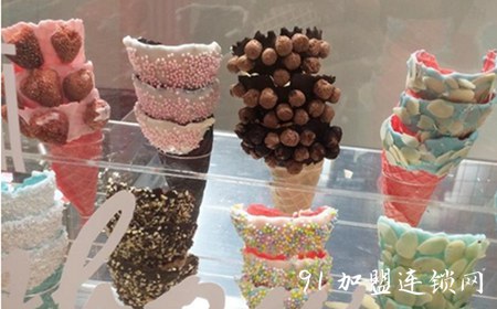 加盟兽兽冰淇淋店利润足种类丰厚选用优质材料口味绝无仅有