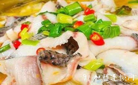 德林酸菜鱼火锅加盟总部才有最好最全的加盟政策让加盟商更易成功